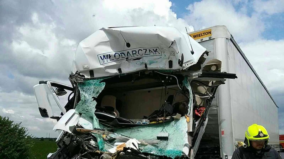 Zrazili sa tri kamióny