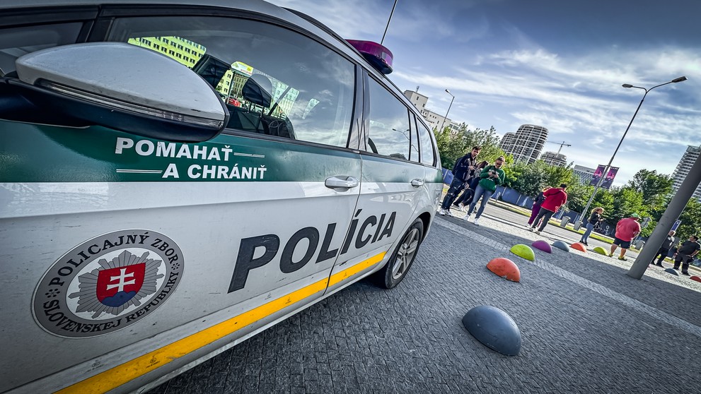 Zásah polície v nákupnom centre Eurovea.