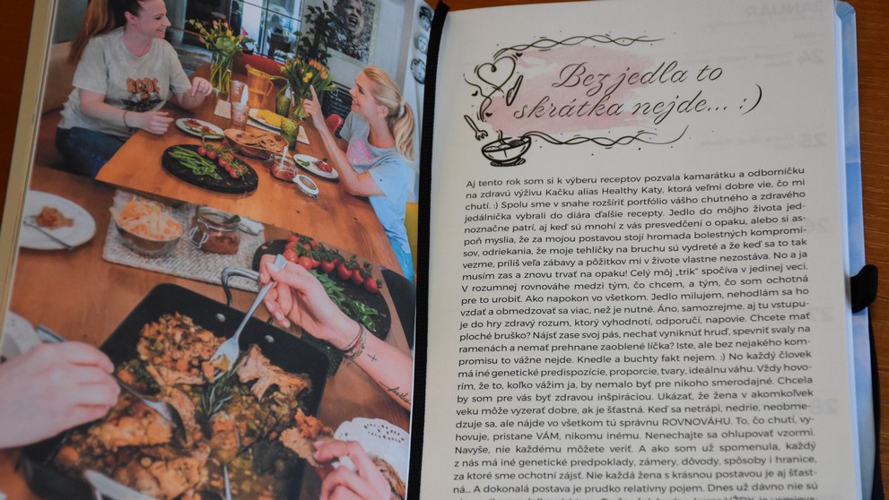 Nový diár Dary Rolins.