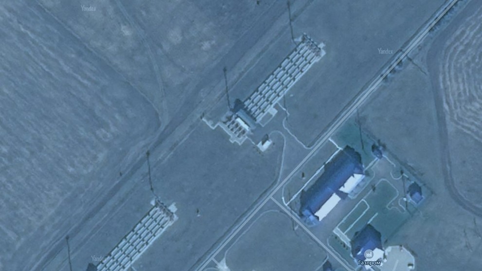 Čerpacia a meracia plynová stanica v Sudži na satelitnej snímke.