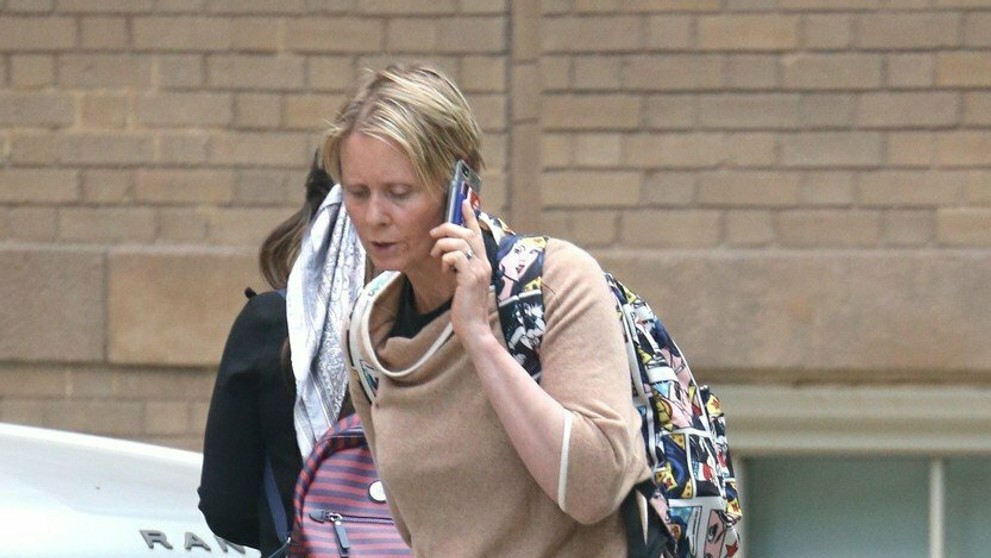 Cynthia Nixon v uliciach New Yorku.