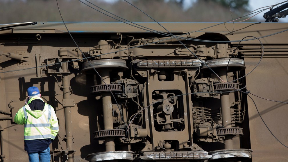 Zrážka vlaku s autožeriavom.