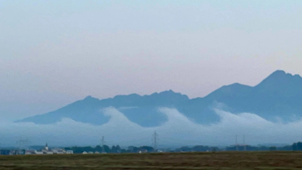 Vzácne Kelvin-Helmholtzove oblaky pod Tatrami