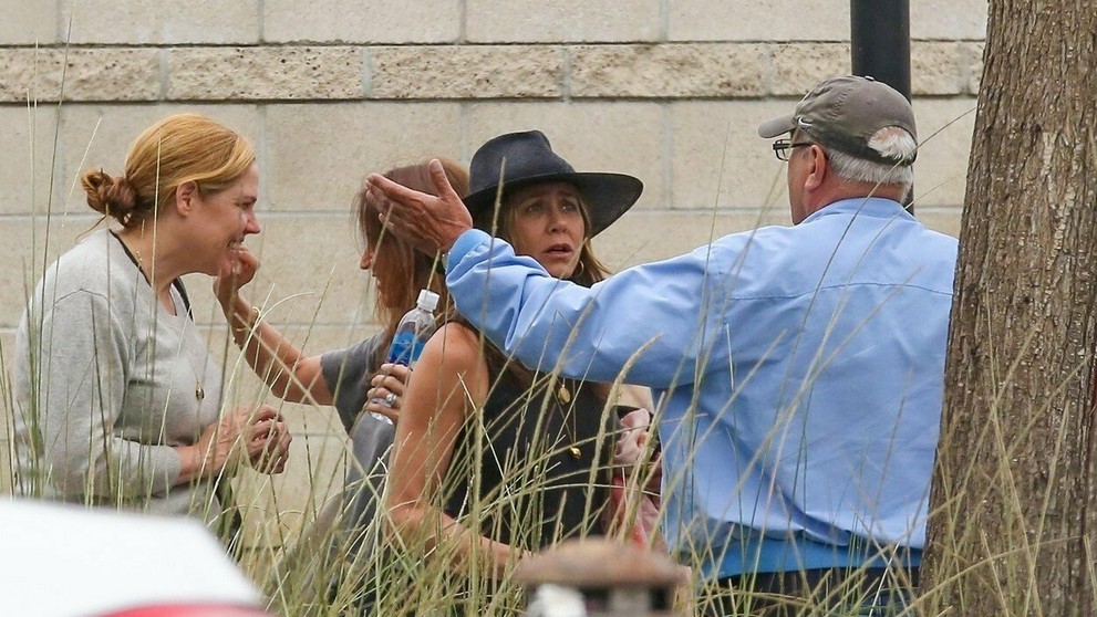 Jennifer Aniston si vymieňala názory s neznámym mužom