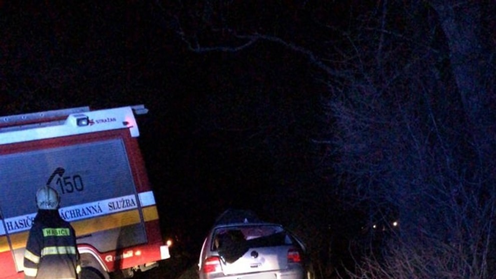 Tragická nehoda pri Hlohovci, o život prišiel 17-ročný chlapec.