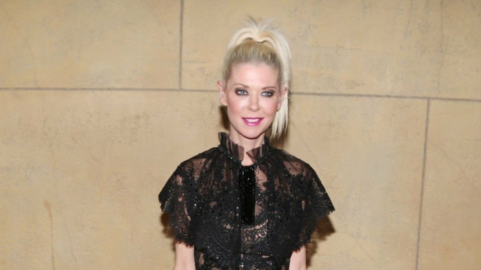 Aj sandále jej boli voľné. 