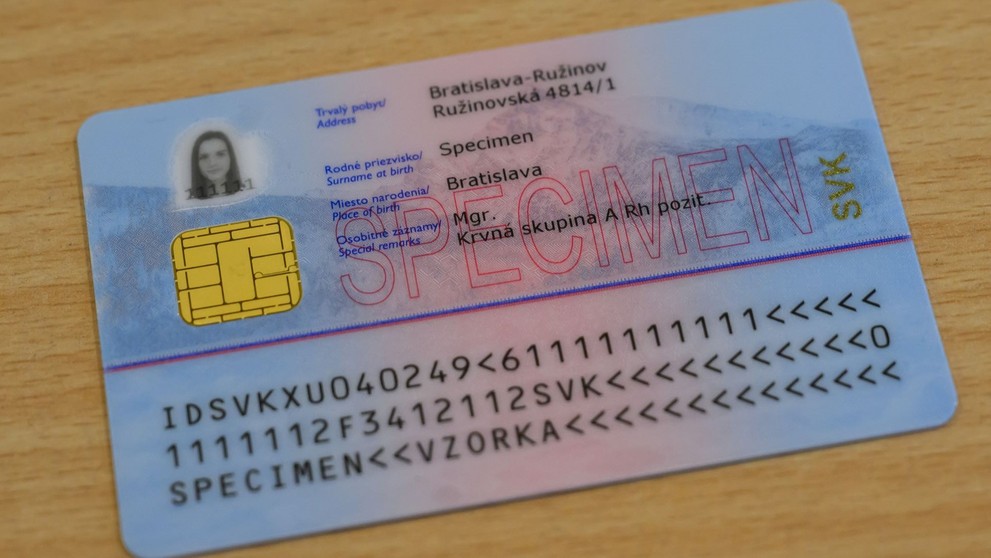 MV vydáva nové občianske preukazy