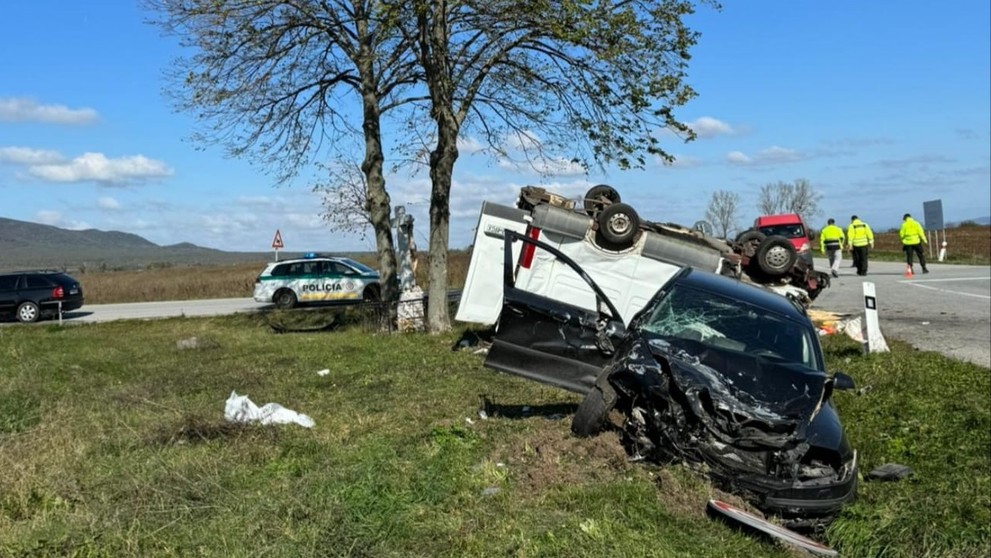 Nehoda medzi obcami Kravany a Bačkov.