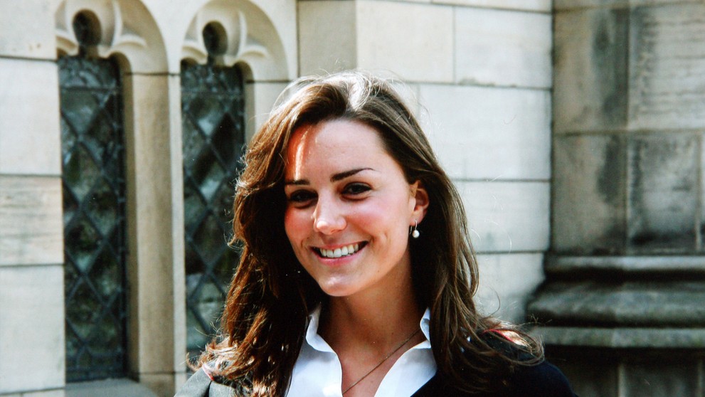 Vojvodkyňa z Cambrigeu na odchode z rezidencie Clarence House do Buckinghamského paláca, na svadobnú recepciu.