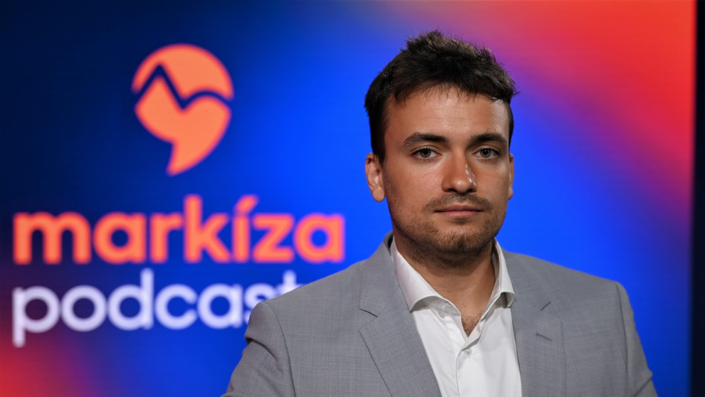 Adel Ghannam v Cirkus Politikus.