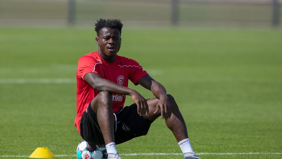 Kelvin Ofori vo Fortune Düsseldorf