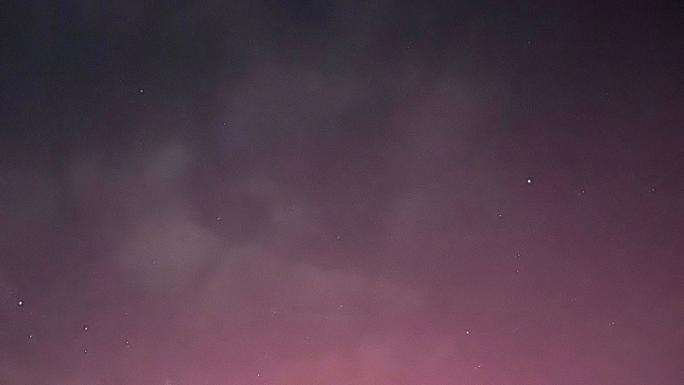 Snímka z obce Sádočné v Trenčianskom kraji zachytená o 5.12 hod.