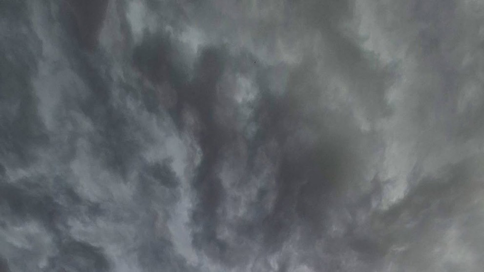 Na severe Slovenska udreli búrky.