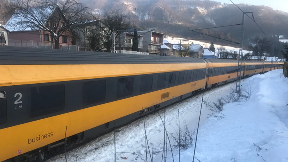 Odstavený vlak RegioJet v Stankovanoch, ktorý zrazil muža.