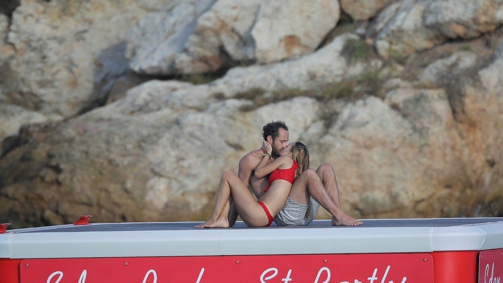 Jesper Fast z NY Rangers v dueli proti NY Islanders.