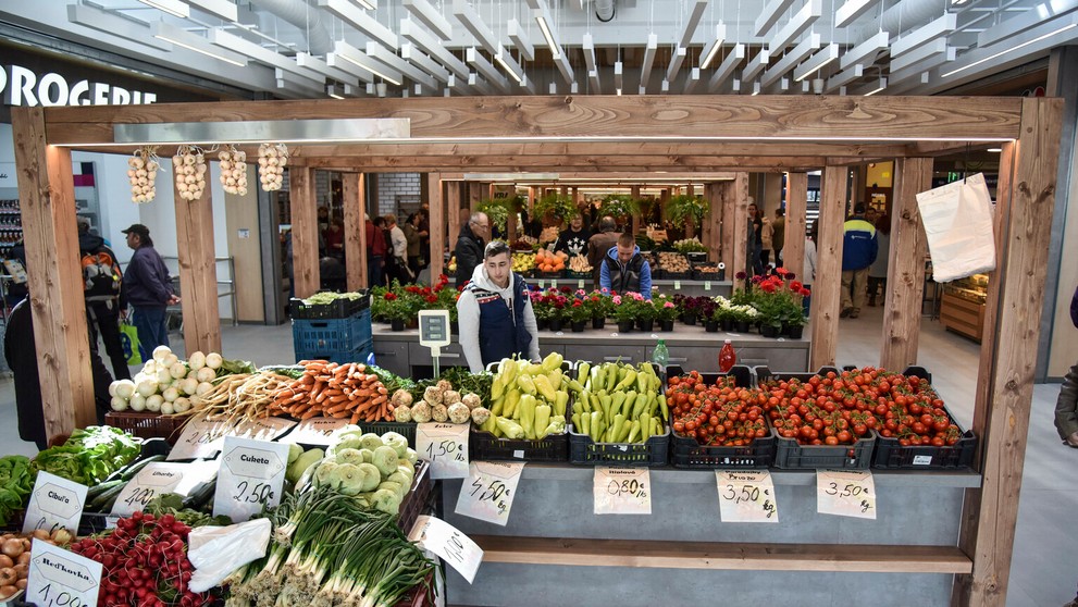 Novootvorená Petržalská tržnica.