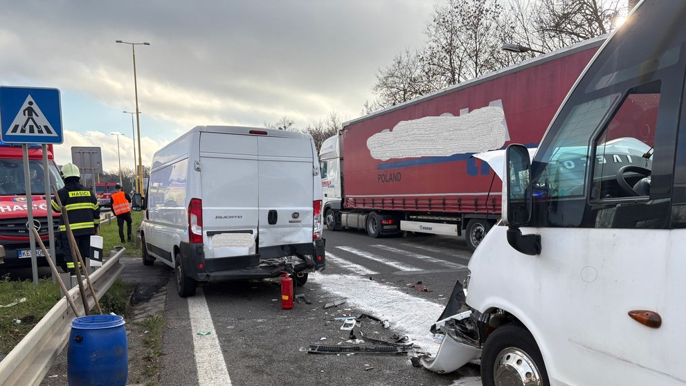 586221239_122143914752730230_4435003668527036513_n