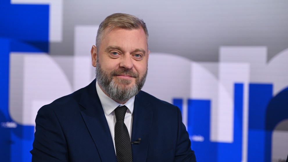 Hosťami Na telo boli Samuel Migaľ (Hlas-SD) a Juraj Krúpa (Sloboda a solidarita)