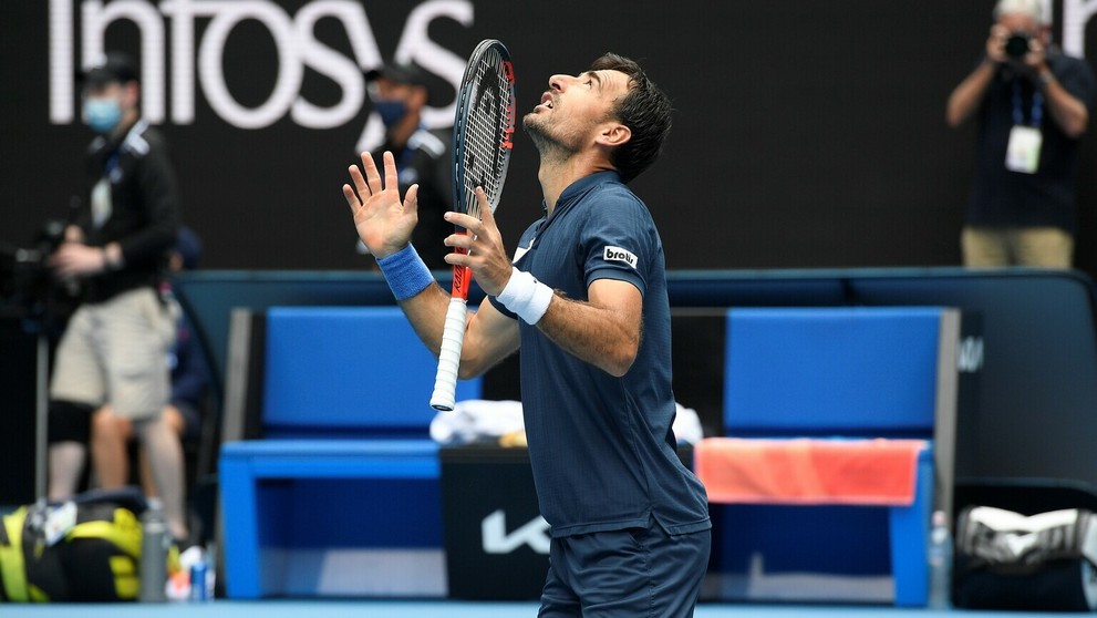 Traja mrtvi pri tragickej nehode.