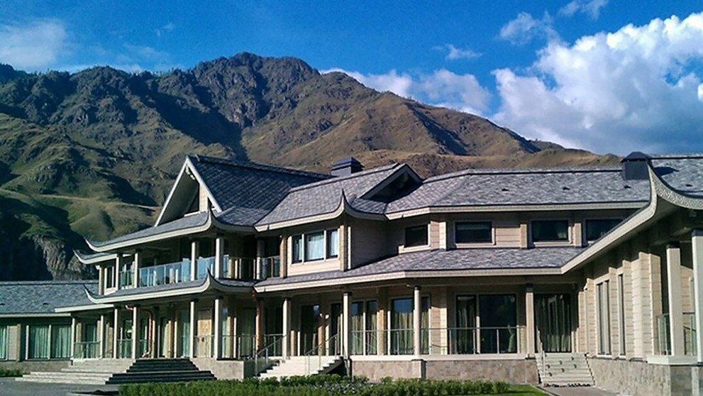 Putinovu daču zničil požiar.