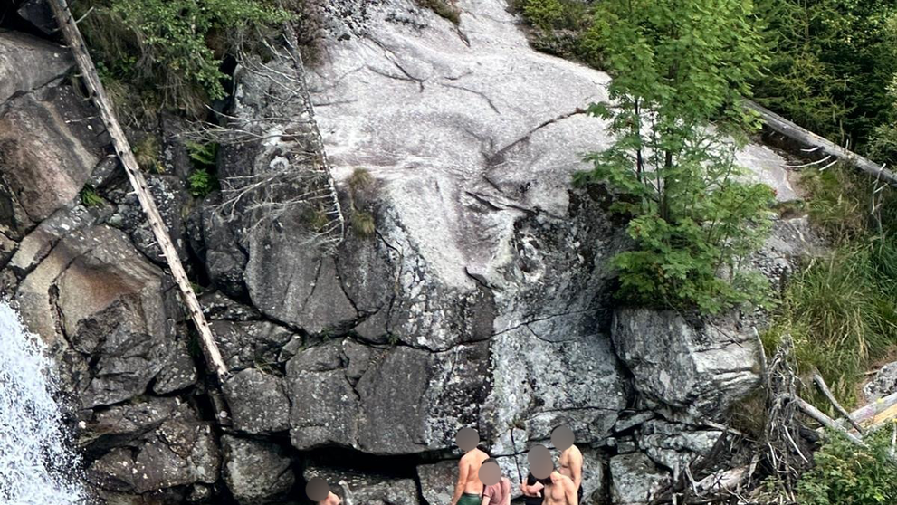 K dispozícii máme fotografie neohľaduplných turistov vo Vysokých Tatrách