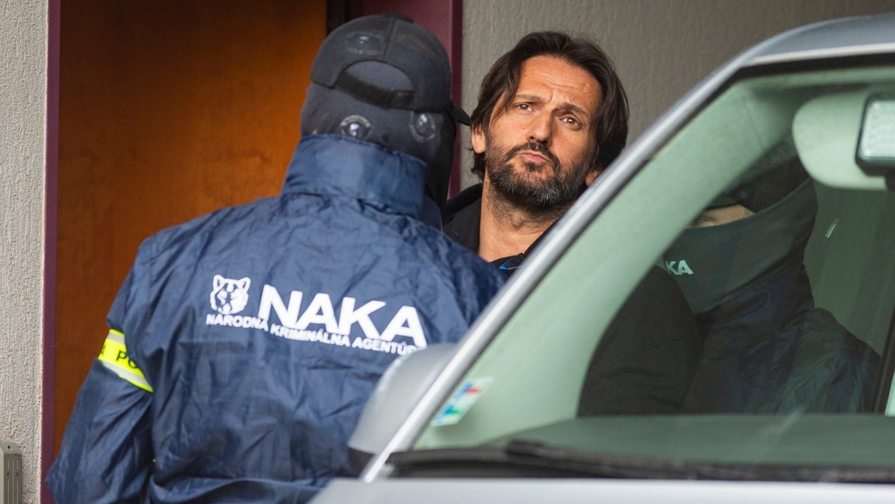 Robert Kaliňák pred rozhodovaním o väzbe