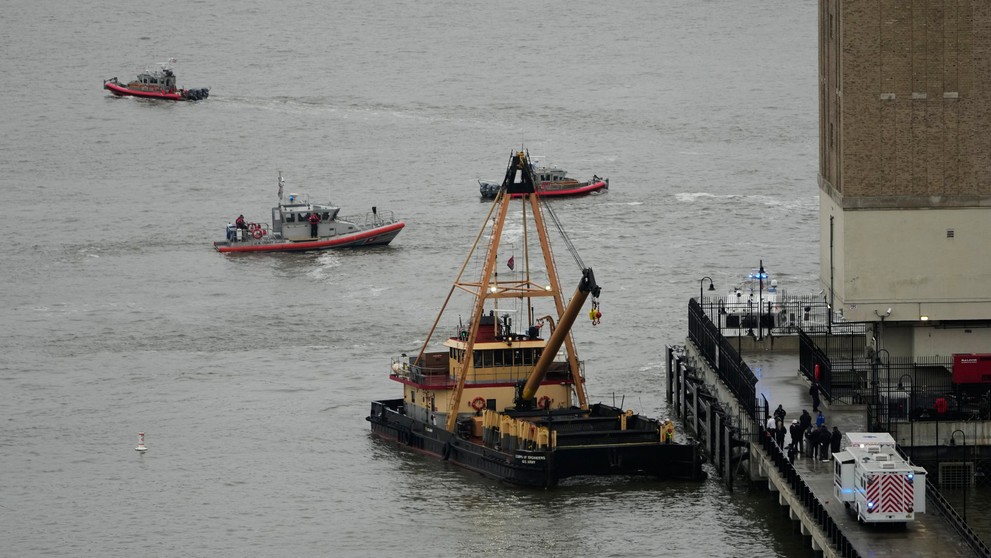 Záchranná akcia na rieke Hudson v New Yorku.