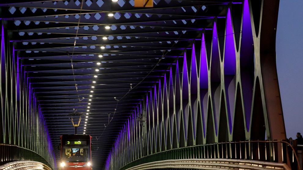 Bratislava zažíva Bielu noc.