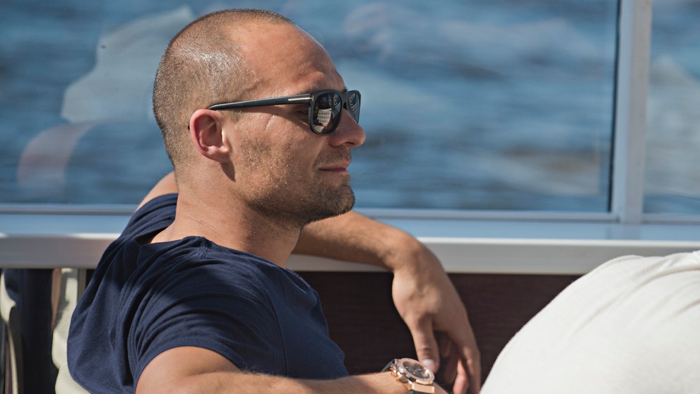 Slovenskí hokejoví reprezentanti si spestrili voľný deň na Majstrovstvách sveta v ruskom Petrohrade výletom vyhliadkovou loďou.