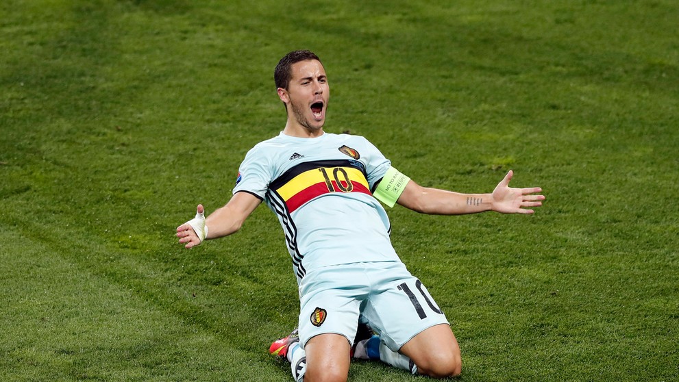 Eden Hazard z Belgicka sa teší po góle na 3:0 v osemifinále ME proti Maďarsku.