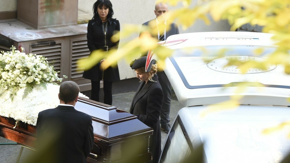 Zádušná svätá omša za Karla Gotta