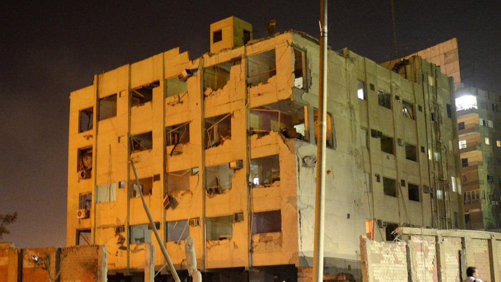 Mohutný výbuch v káhirskej okrajovej časti Šubrá al-Chajma.