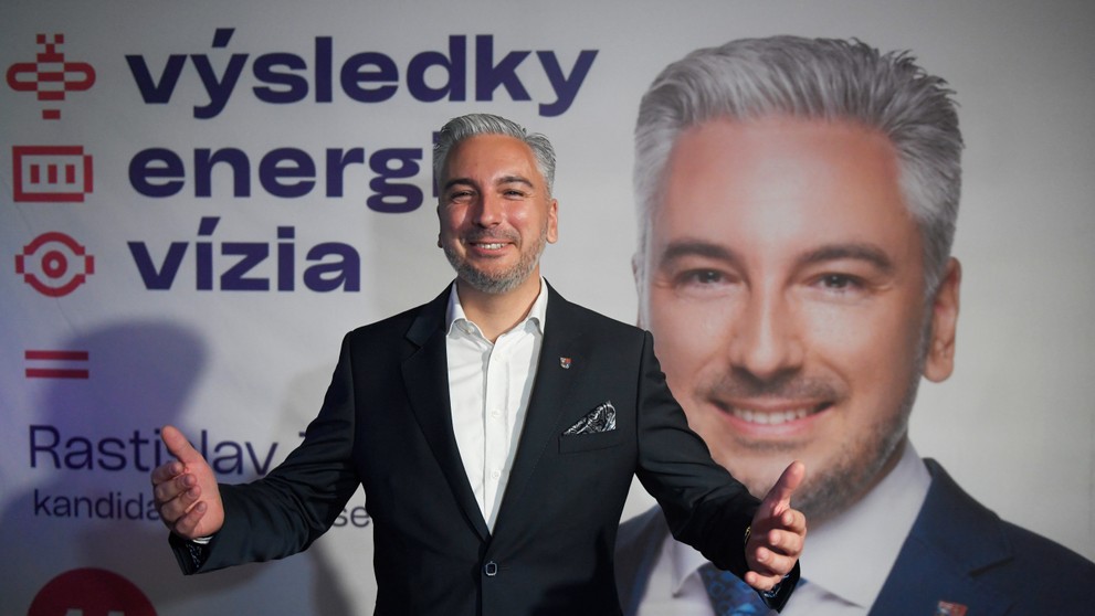 Momentky: Rastislav Trnka oznámil víťazstvo v župných voľbách v Košiciach.