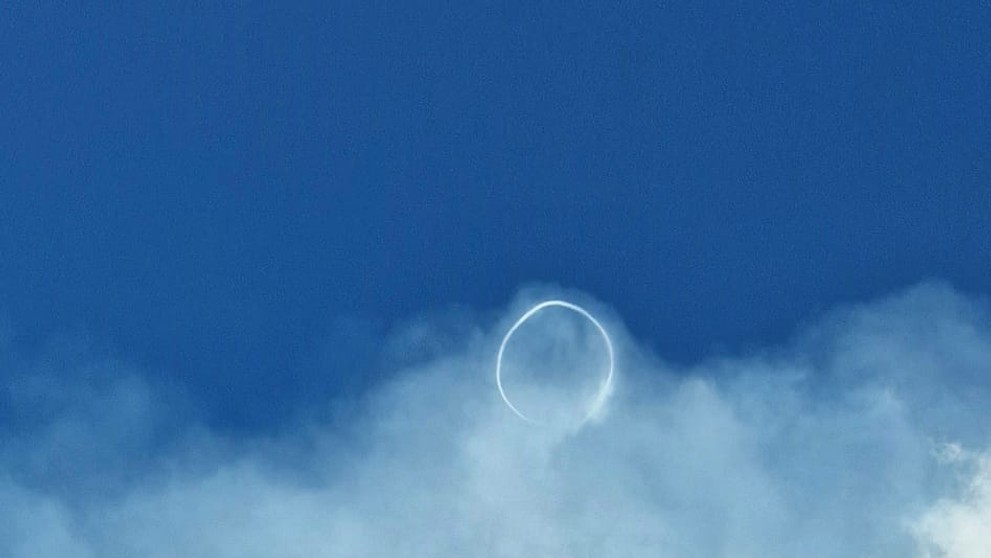 Kruhový oblak nad Etnou