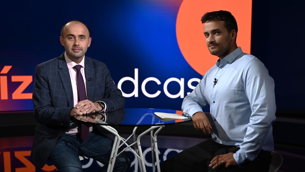 Cirkus Politikus s Adelom Ghannamom a Radoslavom Štefančíkom.