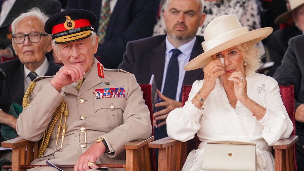 Slová veterána dohnali Karola III. a Camillu k slzám