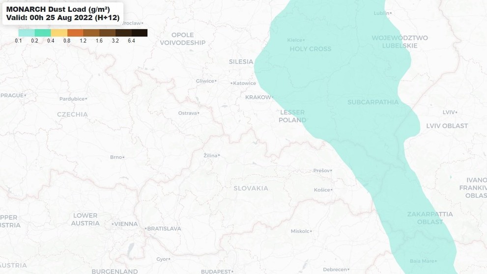 Predpoveď prachu vo vzduchu v celom vertikálnom profile nad územím Slovenska a okolitých štátov v jednotkách g/m2 pre čas 00 h UTC dňa 25. augusta 2022