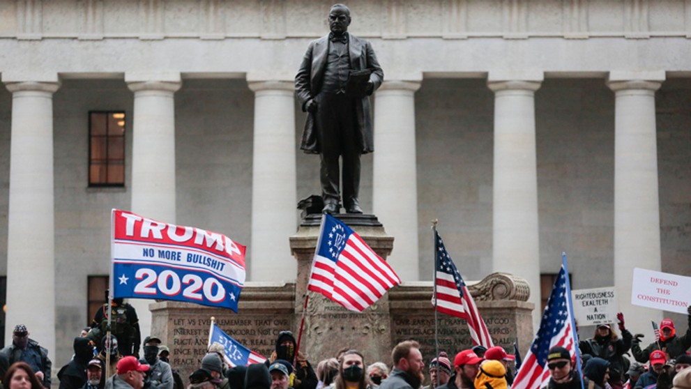 1201_Zamena_manzeliek_12_01_P30_Ut_20_30__12___VOYO.mp4