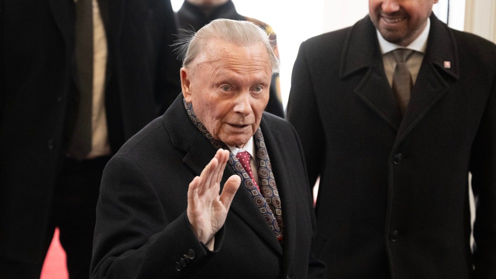 Bývalé hlavy štátu sa streli v prezidentskom paláci