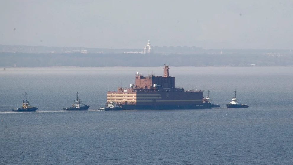 Akademik Lomonosov.