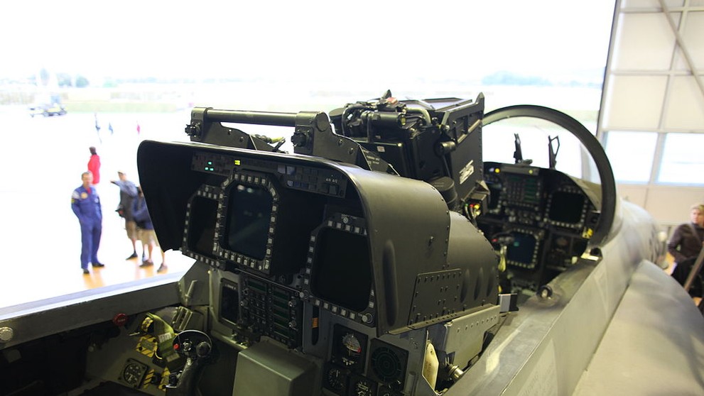 Kokpit F/A-18 Hornet 