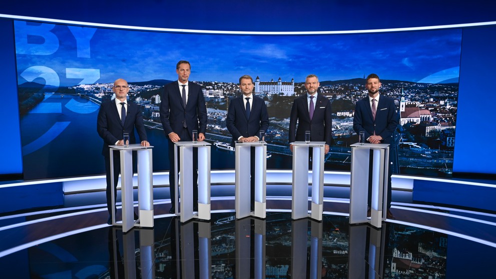 Branislav Gröhling, Milan Majerský, Igor Matovič, Peter Pellegrini a Michal Šimečka.