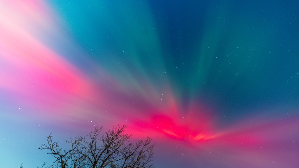 Polárna žiara nad Minneapolisom v štáte Minnesota.