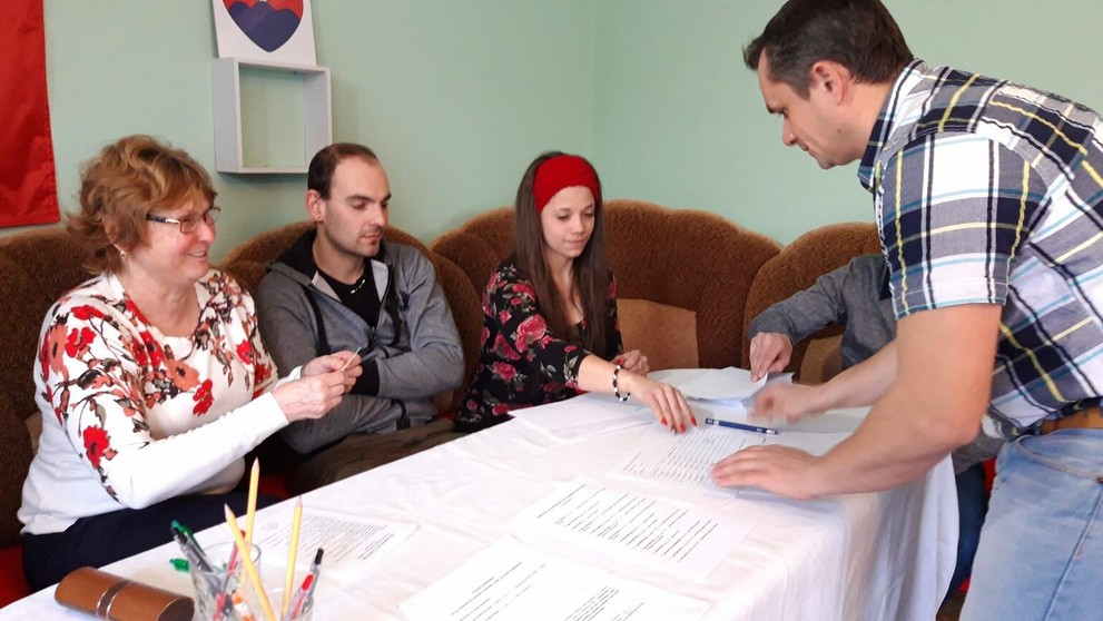 Volič sa vrátil z Holandska domov, aby odvolil