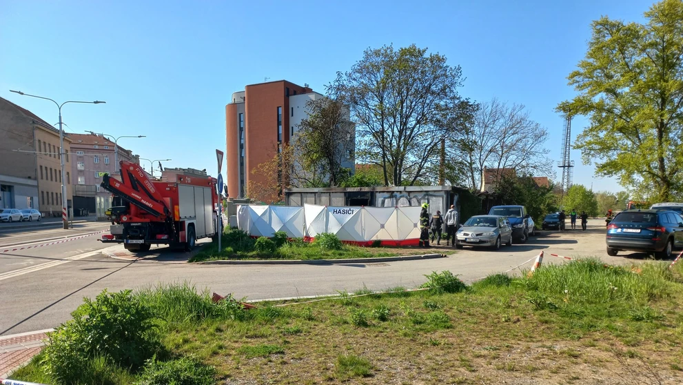 Pri požiari unimobuniek v Brne zomrelo osem ľudí.
