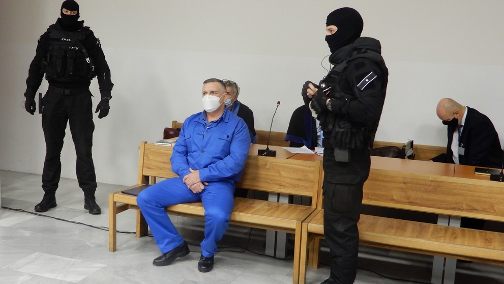 Rok 2020. Černák svedčí proti Pavlovi Ruskovi v prípade objednávky vraždy Sylvie Klaus-Volzovej.