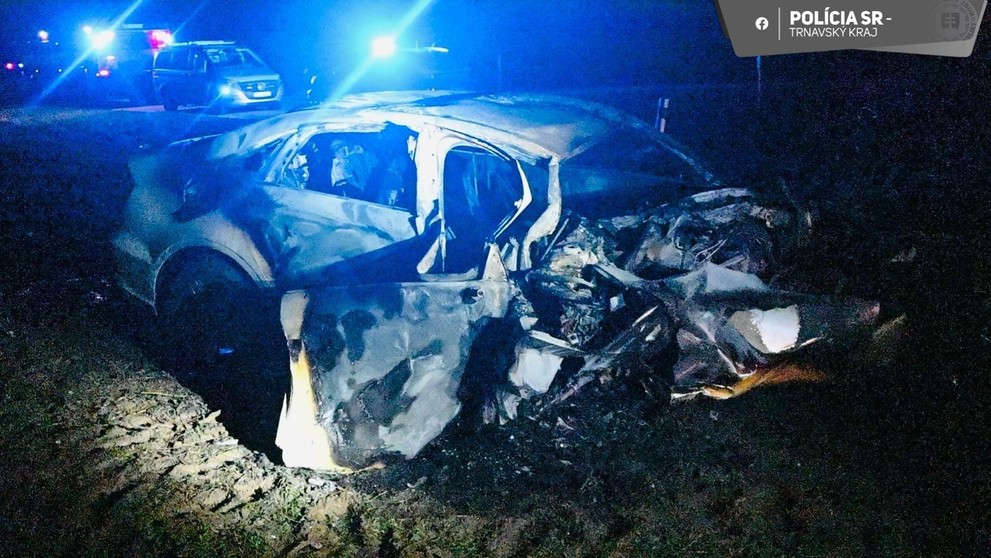 Vážna nehoda pri Hlohovci.