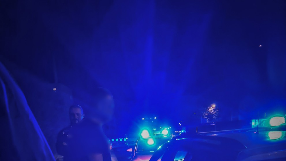 Bratislavčanov vystrašil muž so sekerou.