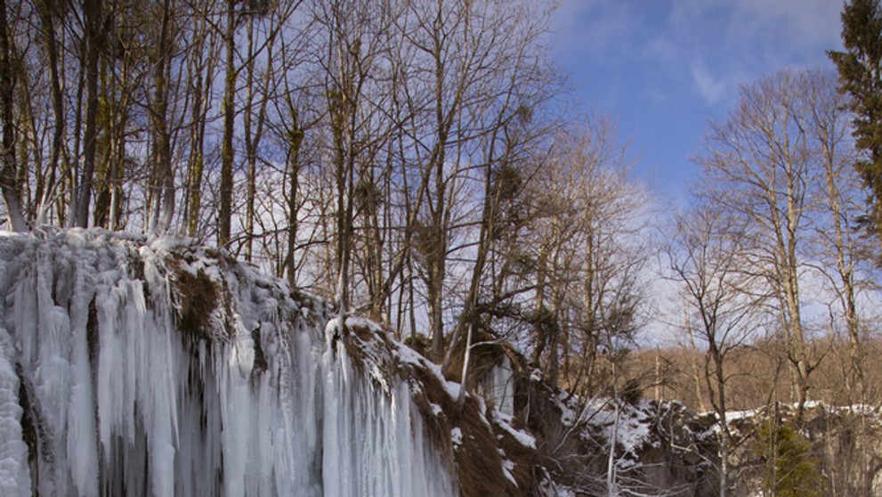 Zamrznuté Plitvické jazerá.