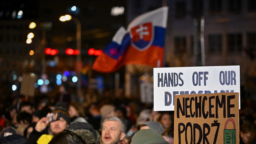 Opozičné protesty v Bratislave.